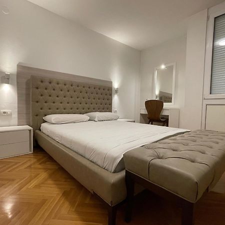 Ruby Luxury Central Apartment Skopie Exterior foto
