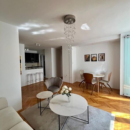 Ruby Luxury Central Apartment Skopie Exterior foto