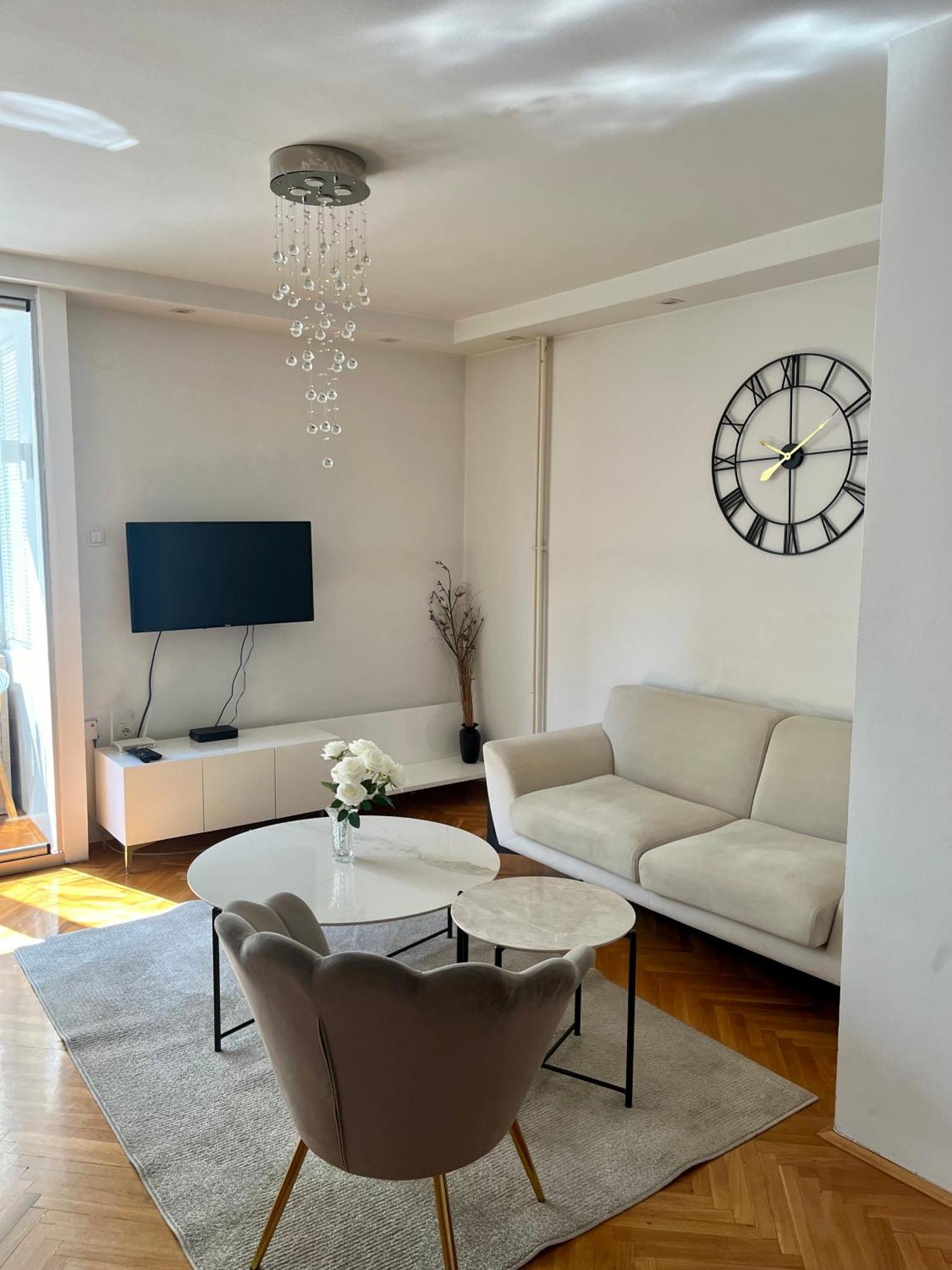 Ruby Luxury Central Apartment Skopie Exterior foto